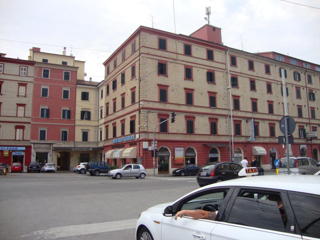 Albergo Gino Ancona Buitenkant foto